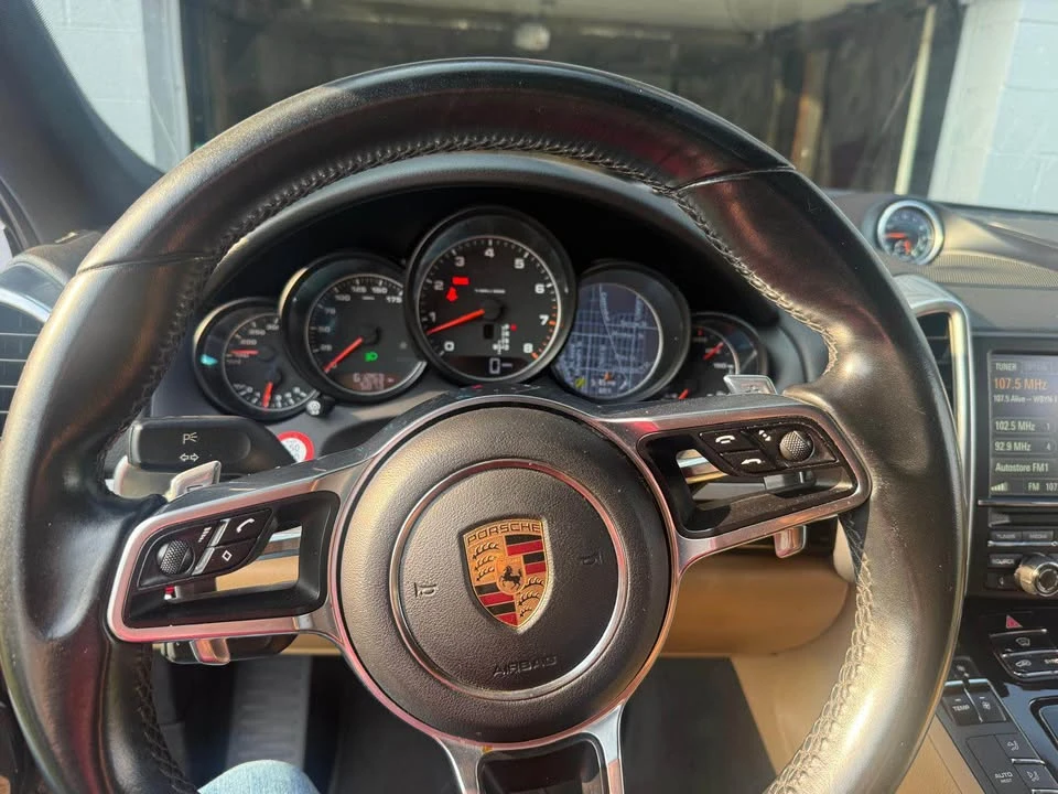 2016 Porsche 958 Cayenne - Image 9 of 13