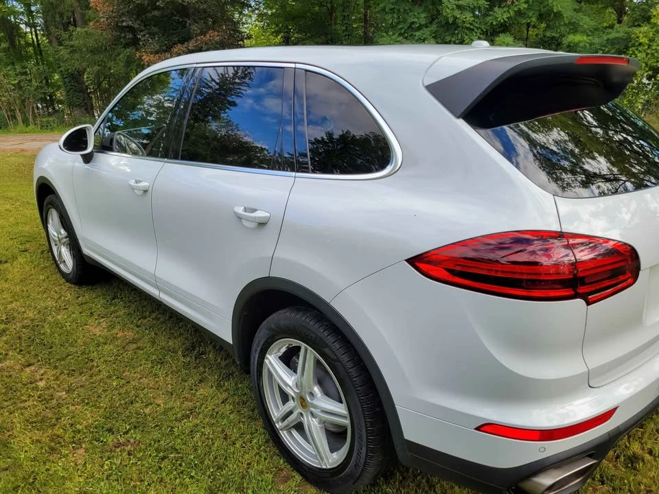 2016 Porsche 958 Cayenne - Image 4 of 12