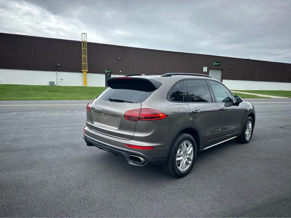 2016 Porsche 958 Cayenne - Image 6 of 20