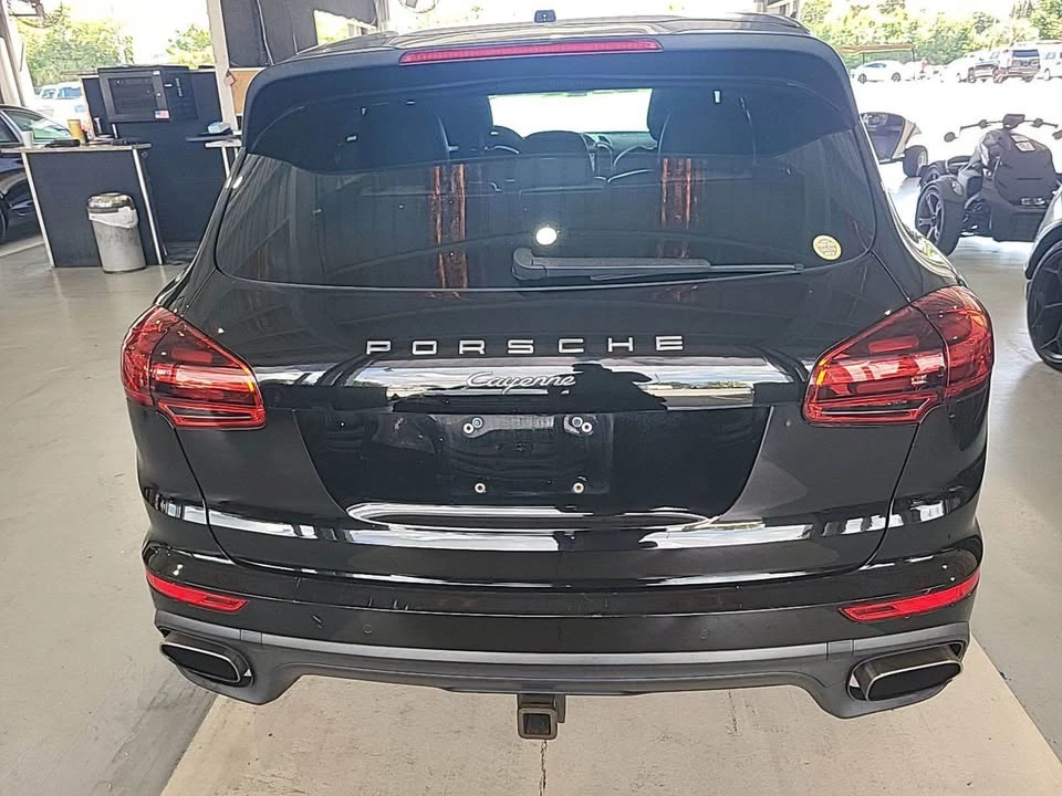 2016 Porsche 958 Cayenne - Image 4 of 10