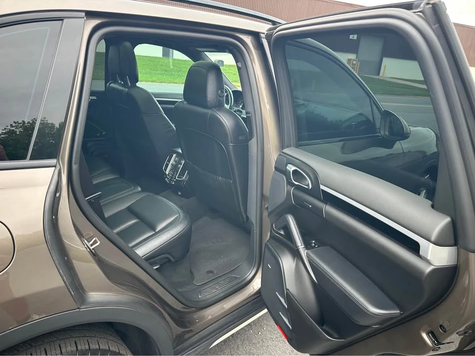 2016 Porsche 958 Cayenne - Image 11 of 20
