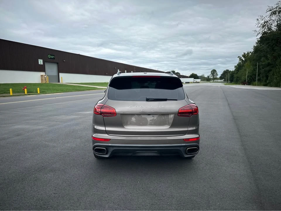 2016 Porsche 958 Cayenne - Image 8 of 20