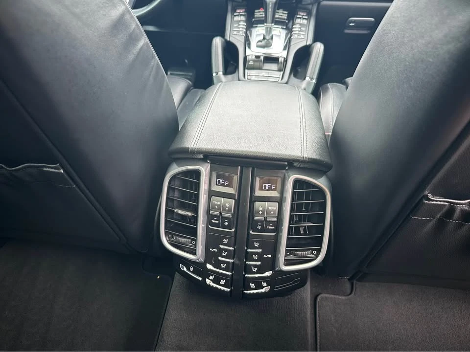 2016 Porsche 958 Cayenne - Image 16 of 20