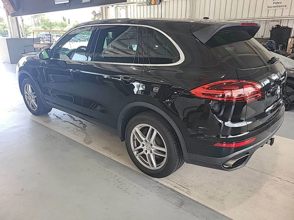 2016 Porsche 958 Cayenne - Image 3 of 10