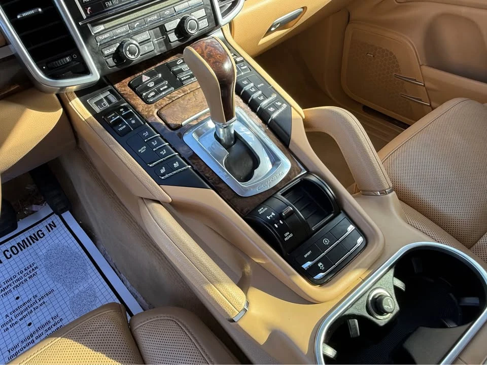 2016 Porsche 958 Cayenne - Image 16 of 20