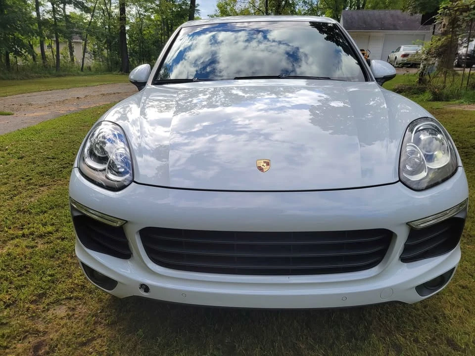 2016 Porsche 958 Cayenne - Image 2 of 12
