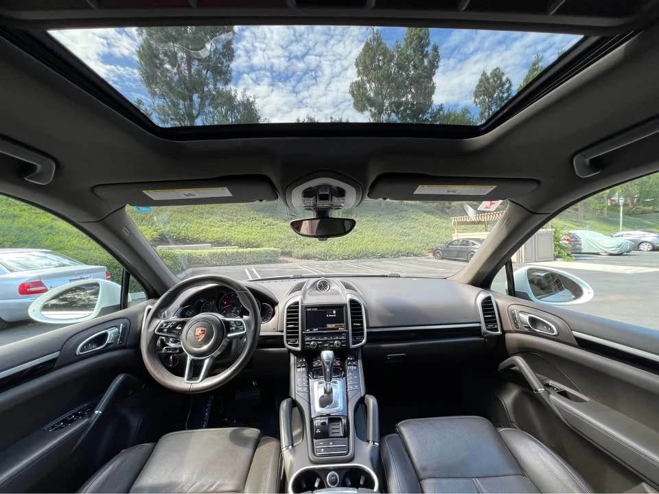 2016 Porsche 958 Cayenne - Image 13 of 14