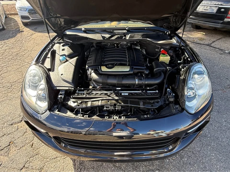 2016 Porsche 958 Cayenne - Image 19 of 20
