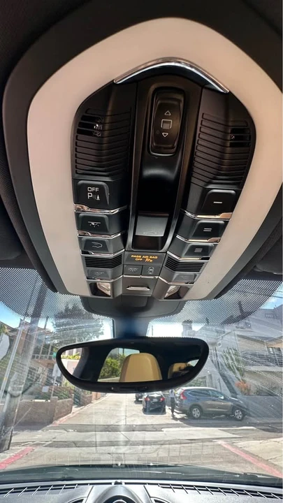 2016 Porsche 958 Cayenne - Image 16 of 20