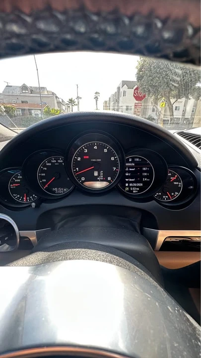 2016 Porsche 958 Cayenne - Image 14 of 20