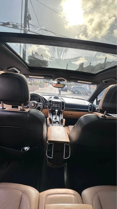 2016 Porsche 958 Cayenne - Image 13 of 20