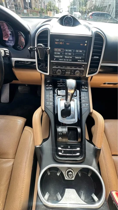 2016 Porsche 958 Cayenne - Image 19 of 20