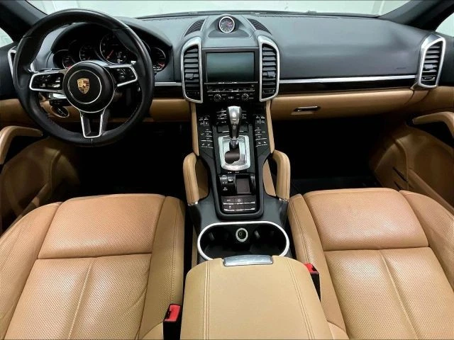 2016 Porsche 958 Cayenne - Image 2 of 31