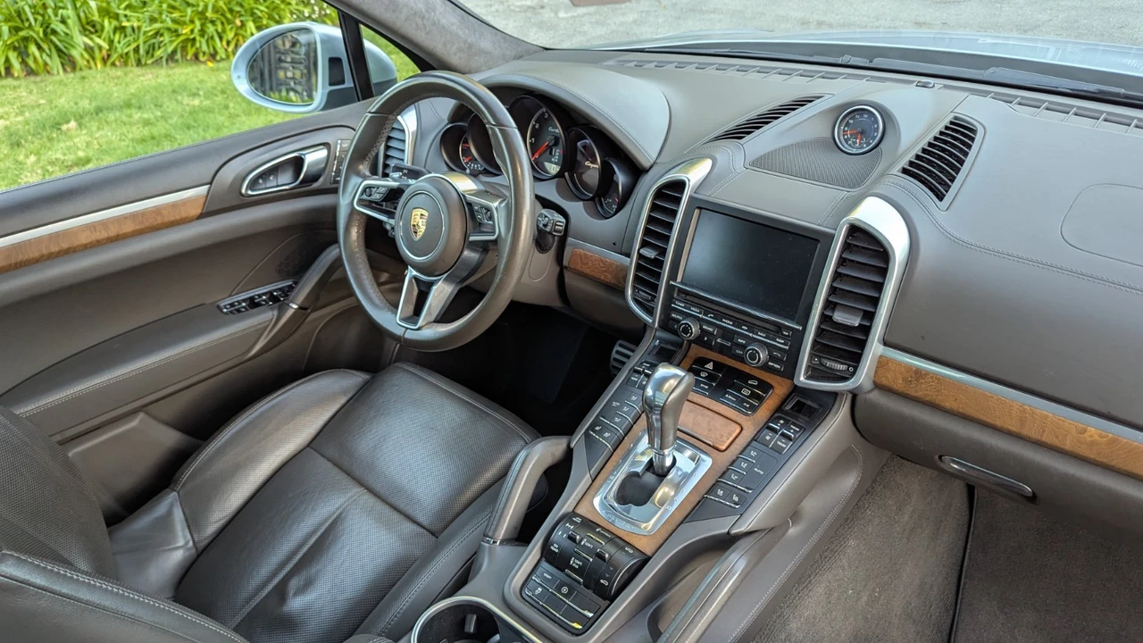 2016 Porsche 958 Cayenne Turbo - Image 14 of 21
