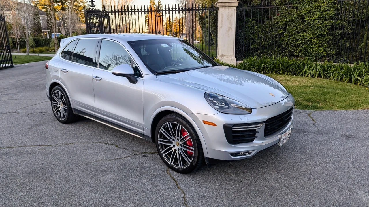 2016 Porsche 958 Cayenne Turbo - Image 19 of 21