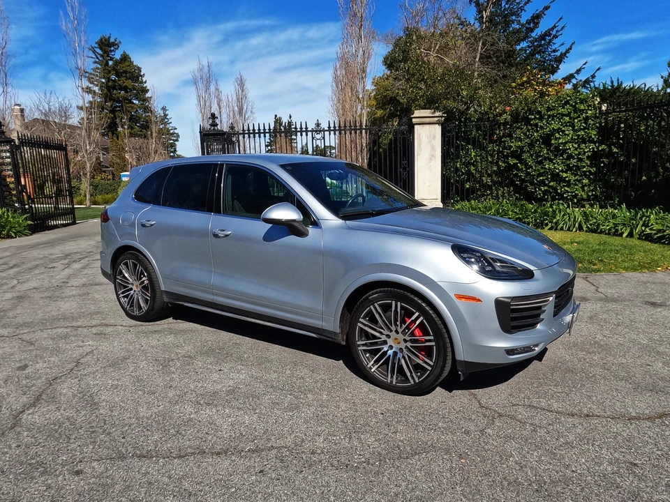 2016 Porsche 958 Cayenne Turbo - Image 2 of 21
