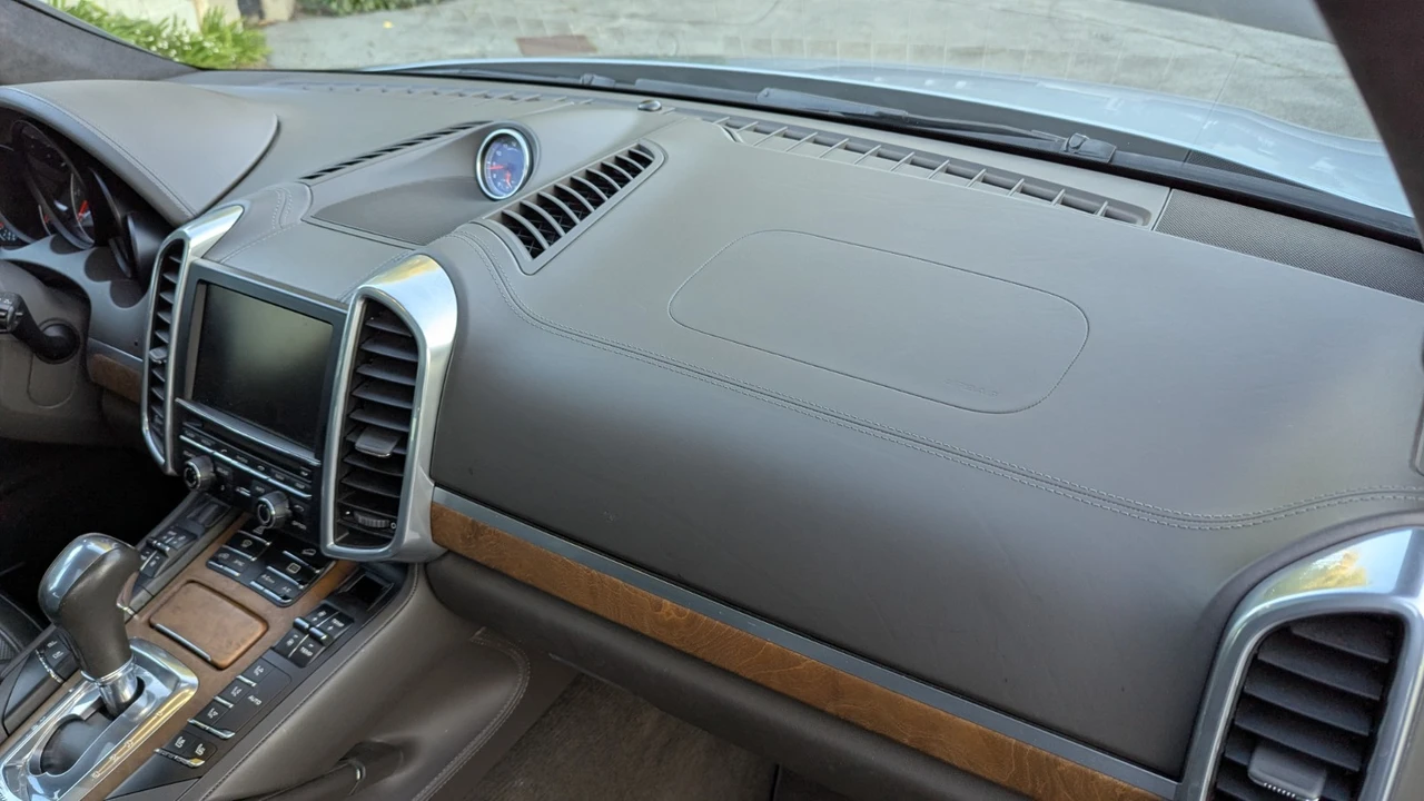 2016 Porsche 958 Cayenne Turbo - Image 13 of 21