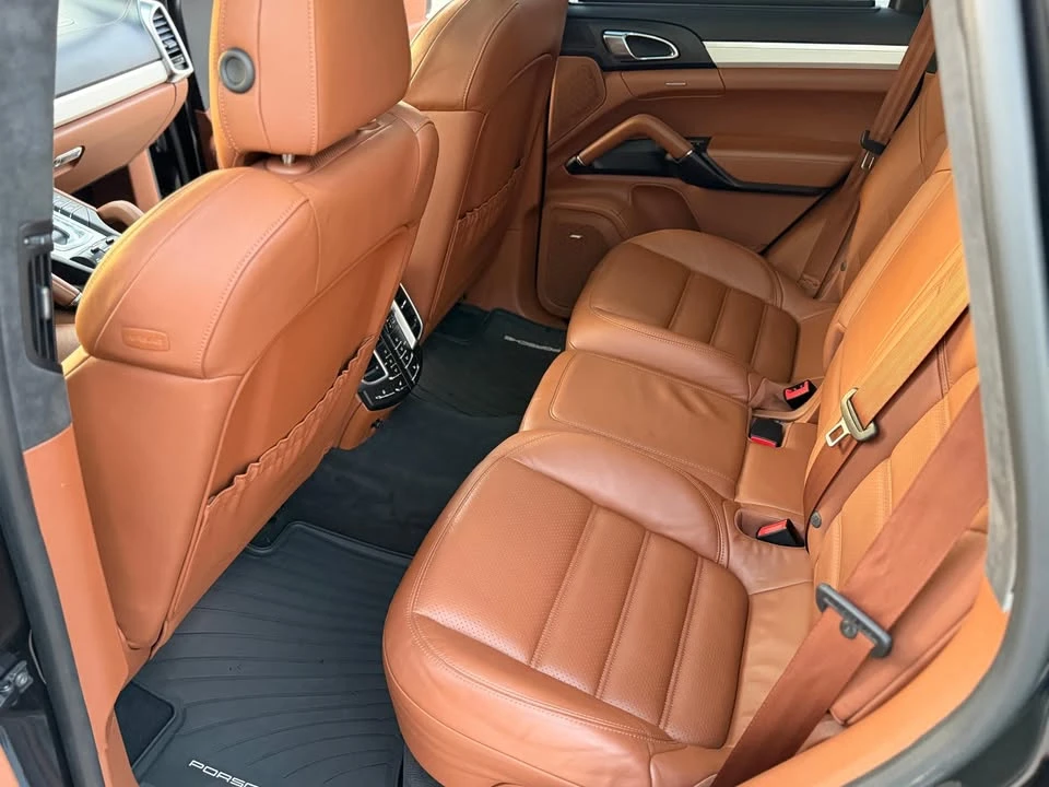 2016 Porsche 958 Cayenne Turbo - Image 9 of 20