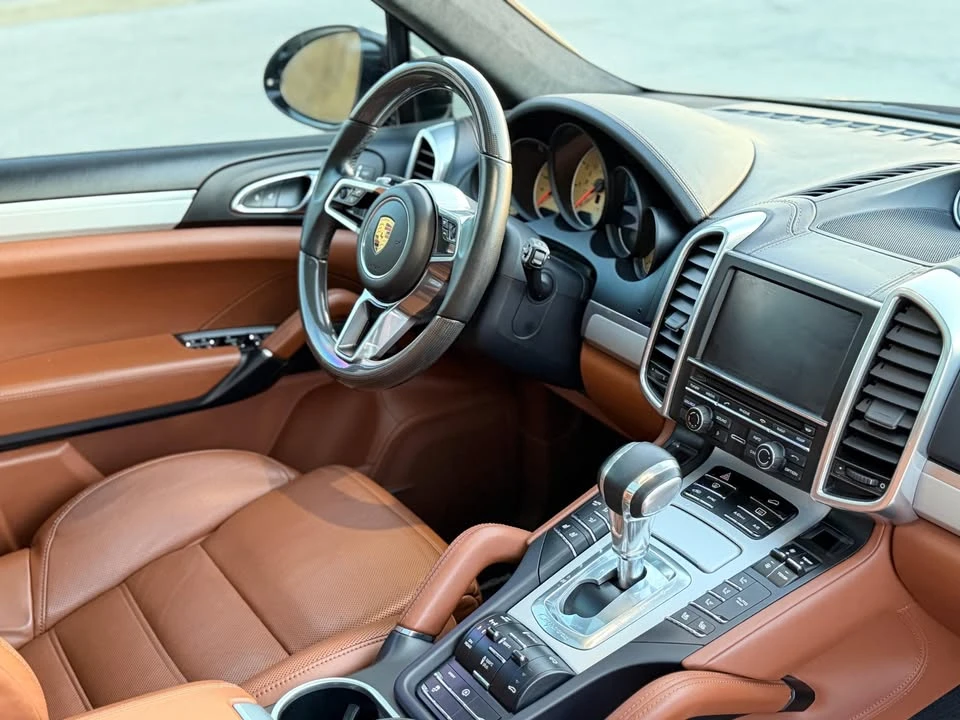 2016 Porsche 958 Cayenne Turbo - Image 8 of 20