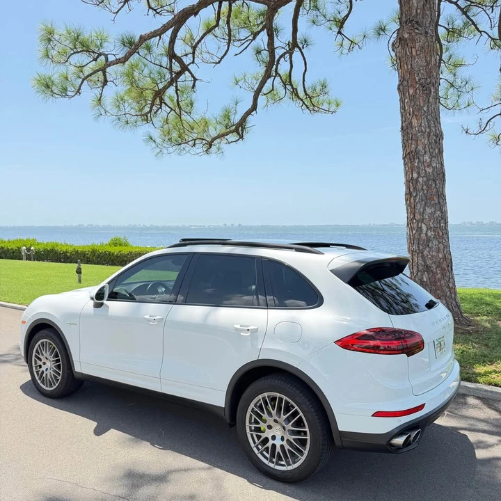 2016 Porsche 958 Cayenne - Image 6 of 20