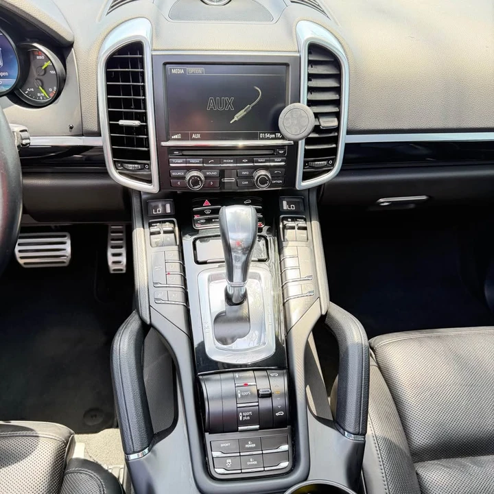 2016 Porsche 958 Cayenne - Image 15 of 20