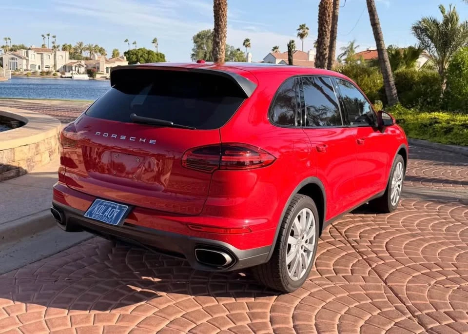 2016 Porsche 958 Cayenne Turbo S - Image 18 of 19