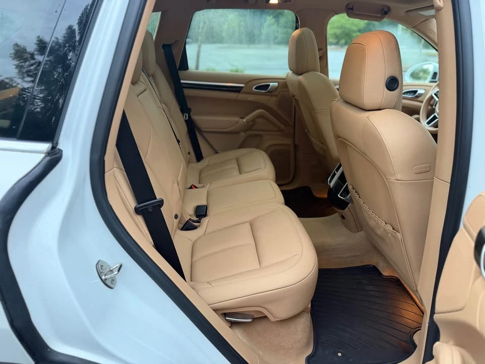 2016 Porsche 958 Cayenne Turbo S - Image 10 of 20