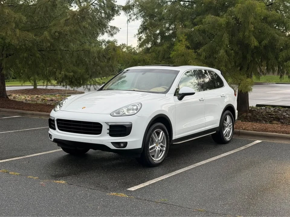 2016 Porsche 958 Cayenne Turbo S - Image 3 of 20