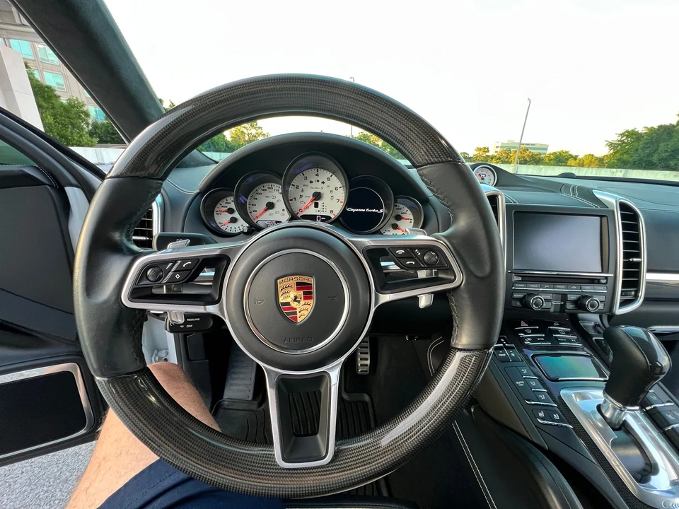 2016 Porsche 958 Cayenne Turbo S - Image 13 of 31