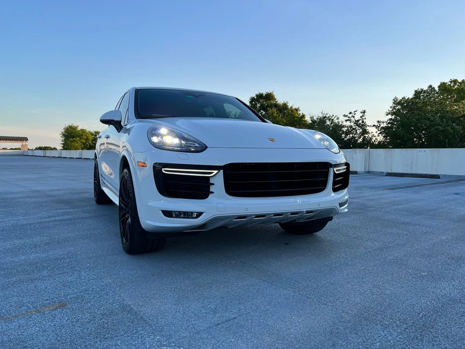 2016 Porsche 958 Cayenne Turbo S - Image 7 of 31