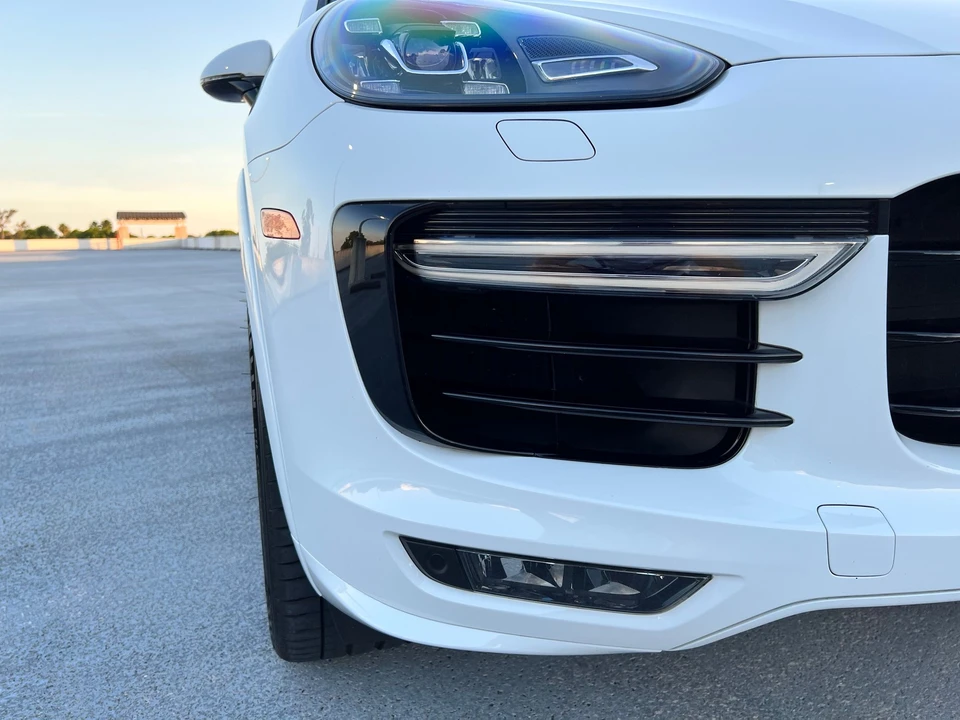 2016 Porsche 958 Cayenne Turbo S - Image 25 of 31