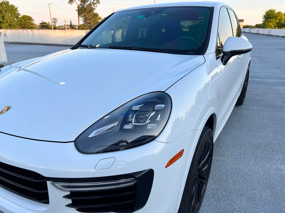 2016 Porsche 958 Cayenne Turbo S - Image 27 of 31
