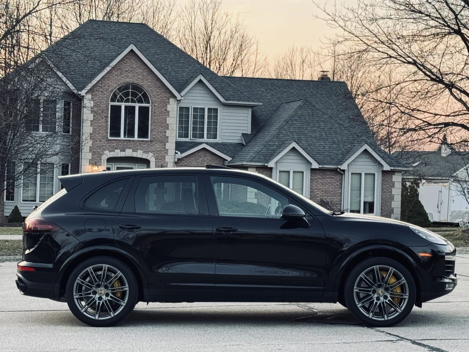 2016 Porsche 958 Cayenne Turbo - Image 17 of 31