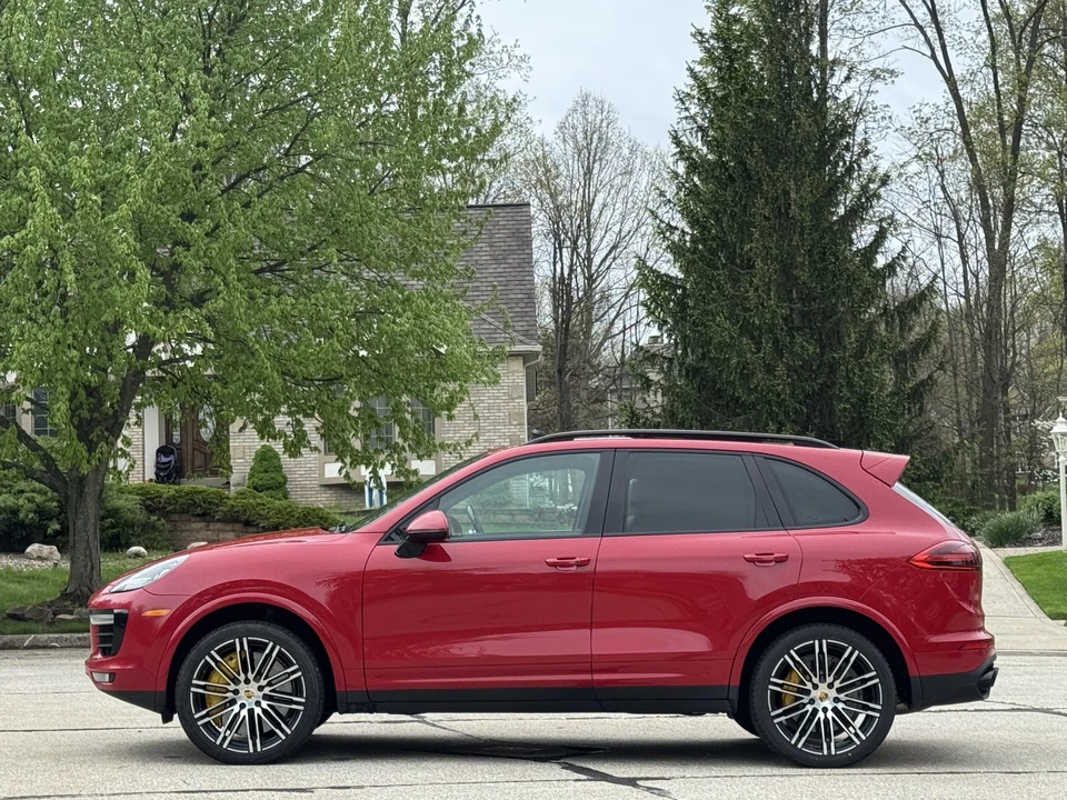 2016 Porsche 958 Cayenne Turbo S - Image 9 of 31