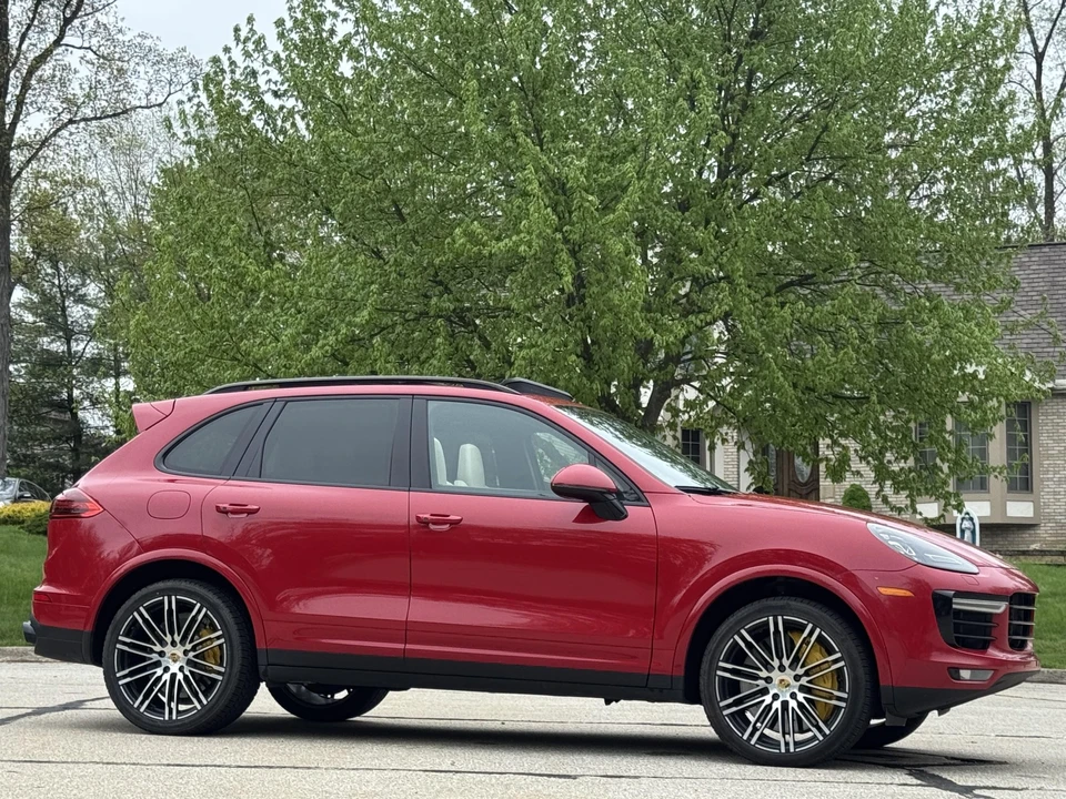 2016 Porsche 958 Cayenne Turbo S - Image 24 of 31