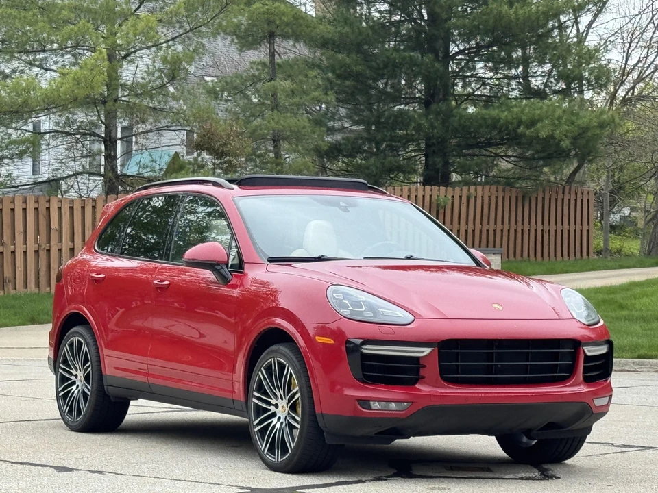 2016 Porsche 958 Cayenne Turbo S - Image 27 of 31