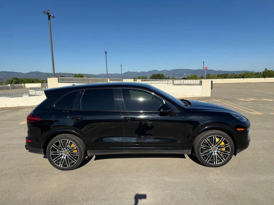 2016 Porsche 958 Cayenne Turbo S - Image 28 of 31
