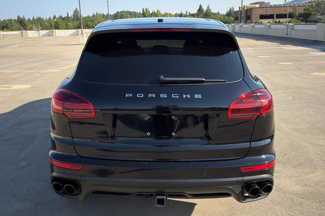 2016 Porsche 958 Cayenne Turbo S - Image 5 of 31
