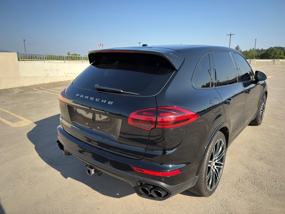 2016 Porsche 958 Cayenne Turbo S - Image 23 of 31