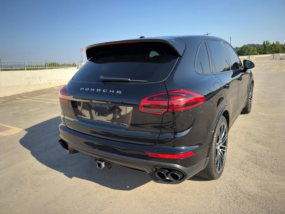 2016 Porsche 958 Cayenne Turbo S - Image 21 of 31