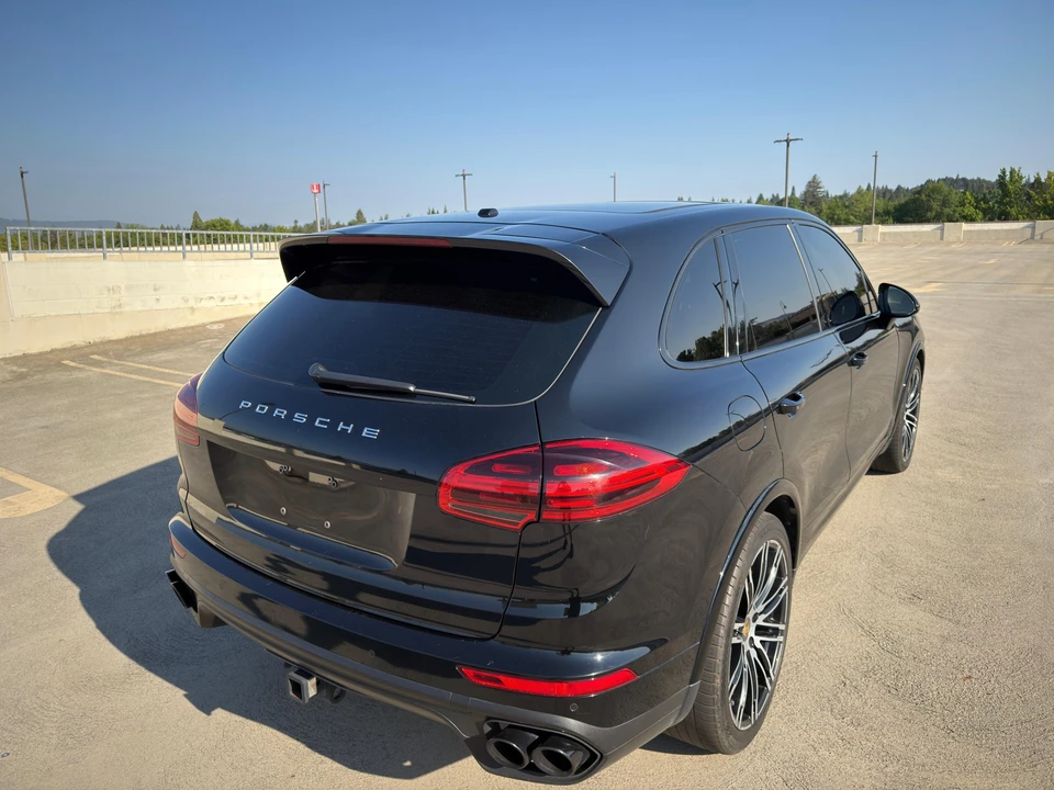 2016 Porsche 958 Cayenne Turbo S - Image 22 of 31