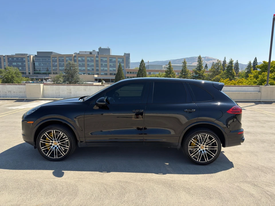 2016 Porsche 958 Cayenne Turbo S - Image 16 of 31