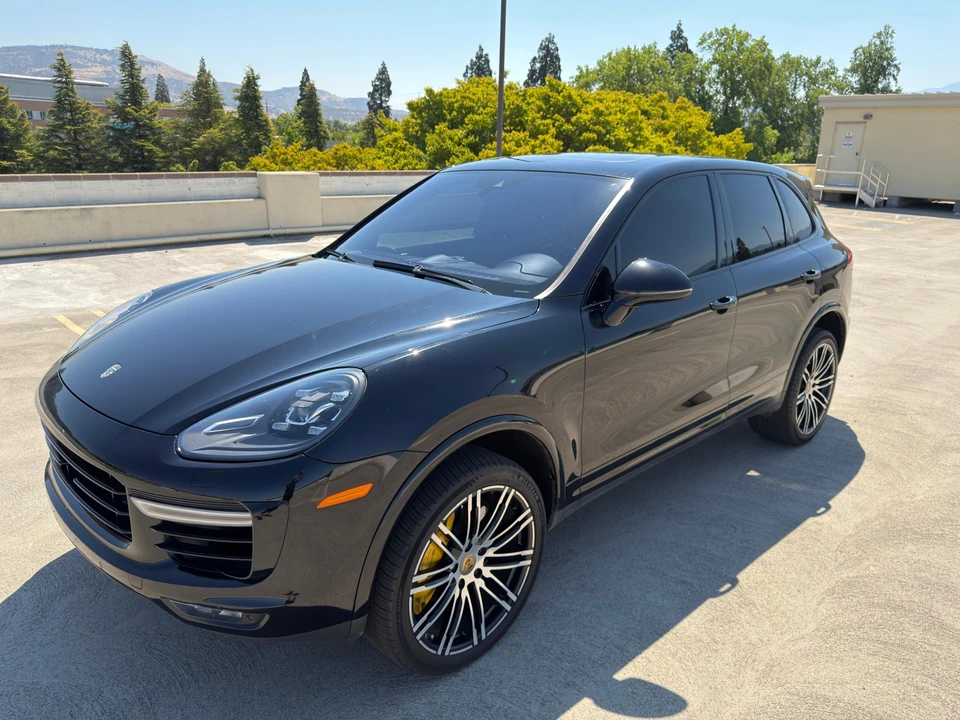 2016 Porsche 958 Cayenne Turbo S - Image 8 of 31