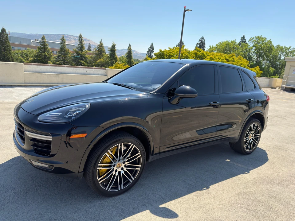 2016 Porsche 958 Cayenne Turbo S - Image 12 of 31