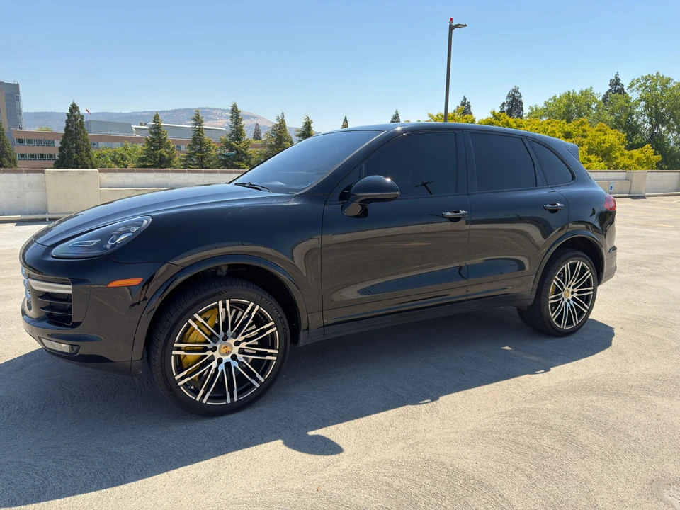 2016 Porsche 958 Cayenne Turbo S - Image 14 of 31