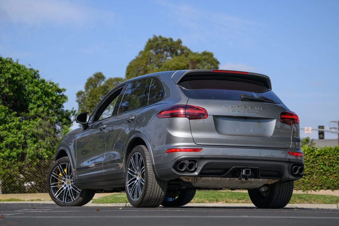 2016 Porsche 958 Cayenne Turbo - Image 9 of 31