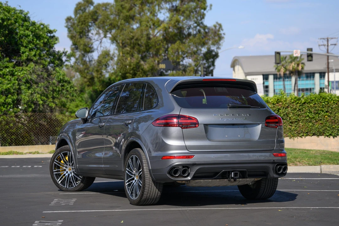2016 Porsche 958 Cayenne Turbo - Image 10 of 31