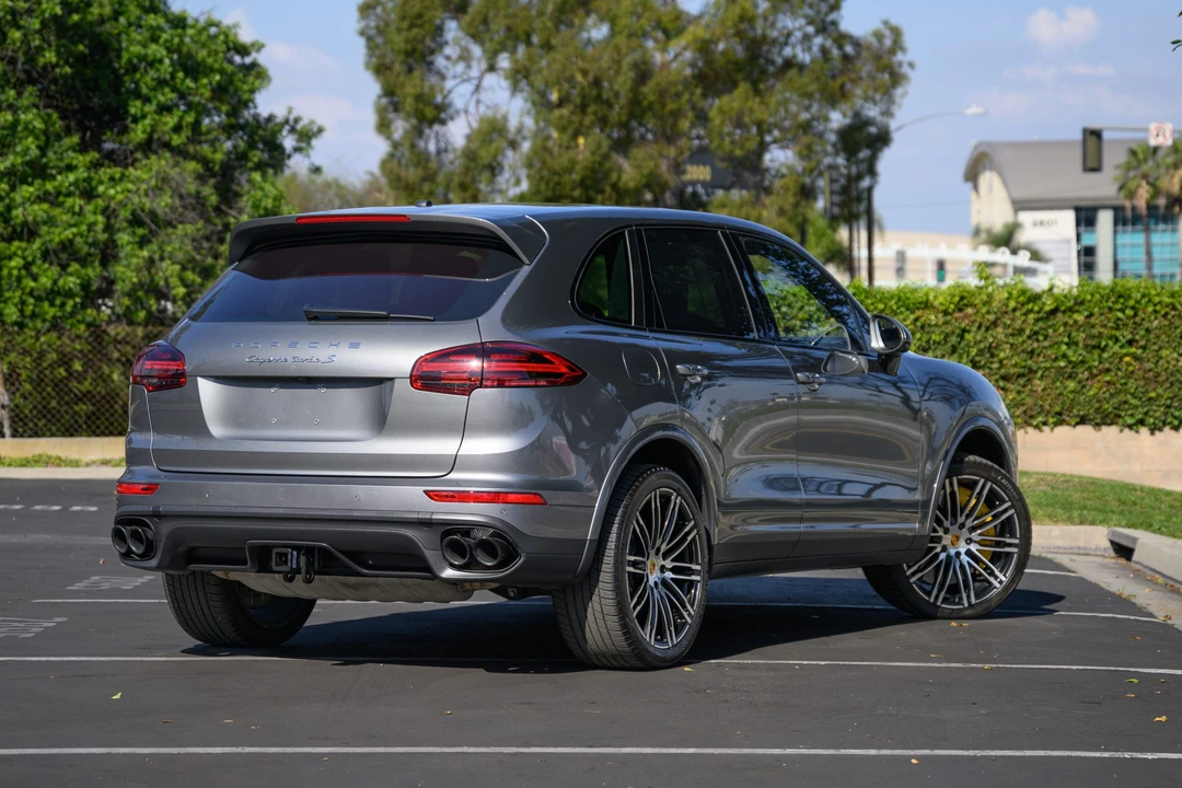 2016 Porsche 958 Cayenne Turbo - Image 13 of 31