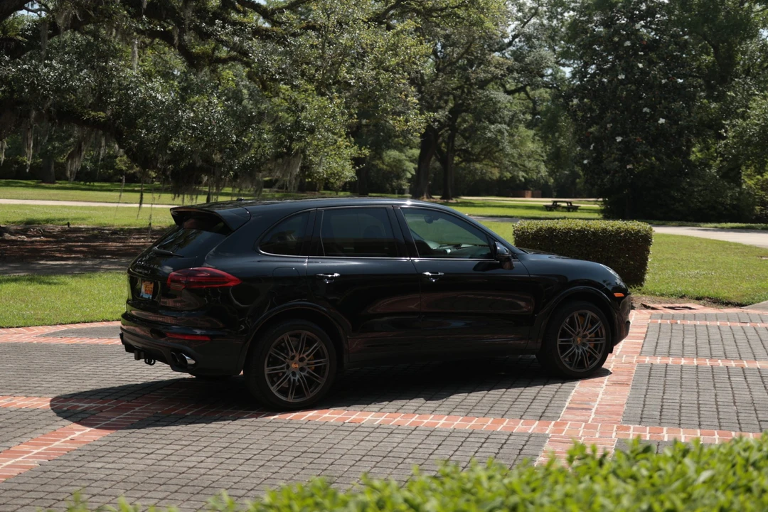 2016 Porsche 958 Cayenne Turbo - Image 8 of 31