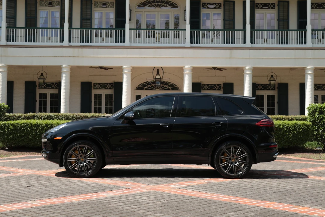2016 Porsche 958 Cayenne Turbo - Image 12 of 31